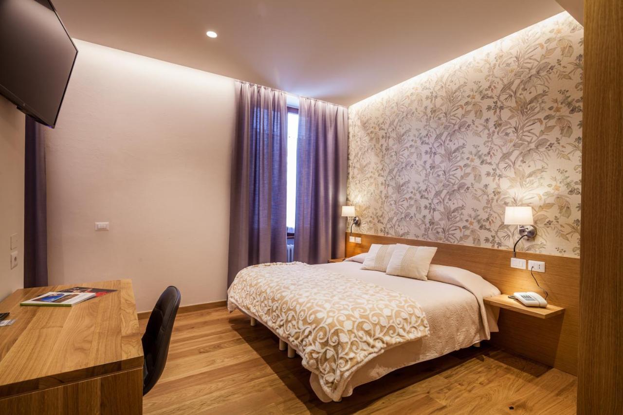 La Palomba 3*
